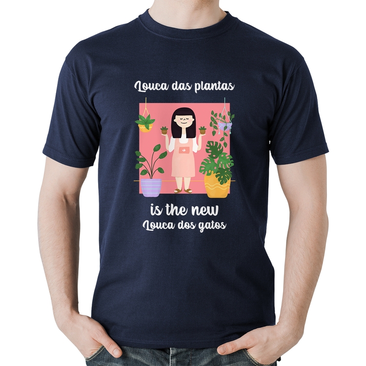 Camiseta Algodão Louca das plantas is the new louca dos gatos - Marinho
