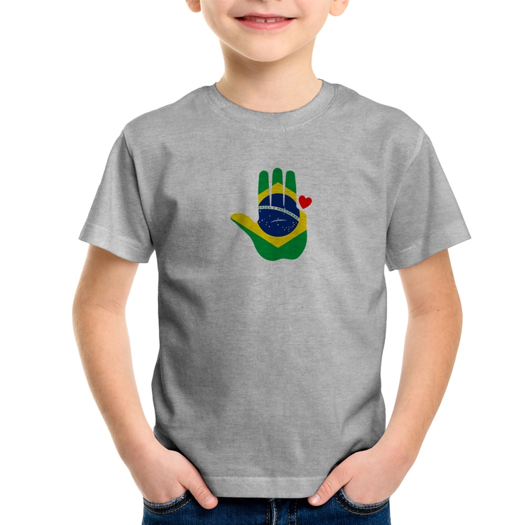 Camiseta Infantil Mão Lula Coração Bandeira Brasil 2026 PT 13 - Cinza