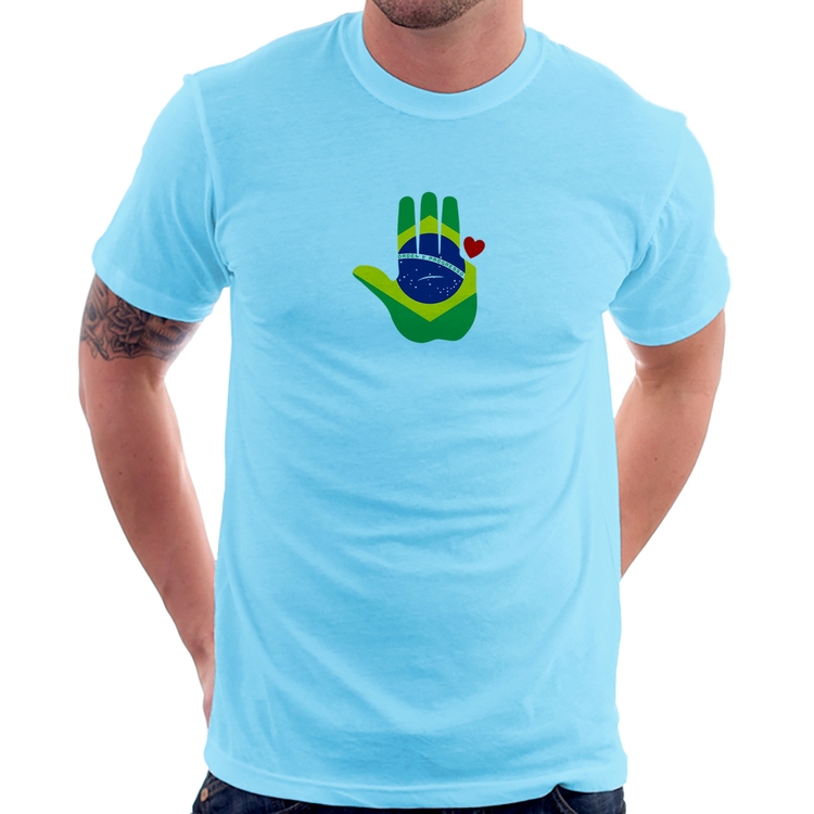 Camiseta Mão Lula Coração Bandeira Brasil 2026 PT 13 - Azul Bebê