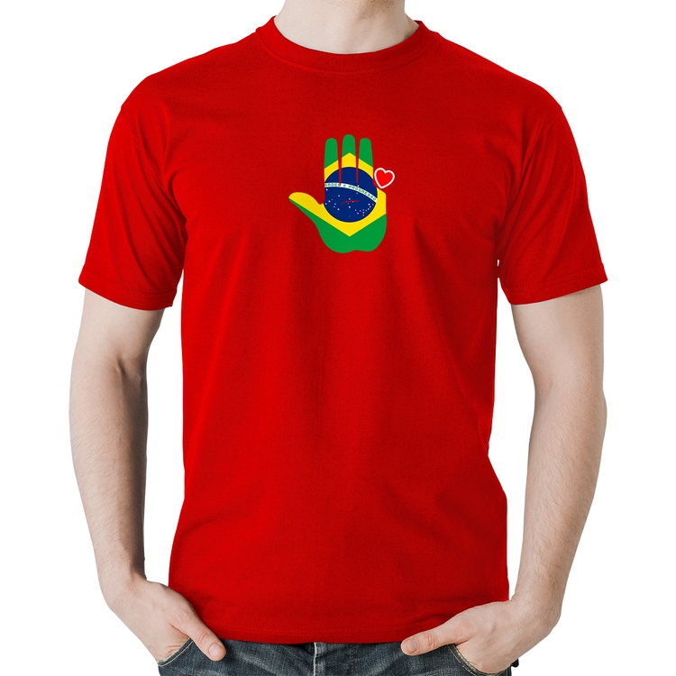 Camiseta Algodão Mão Lula Coração Bandeira Brasil 2026 PT 13 - Vermelha