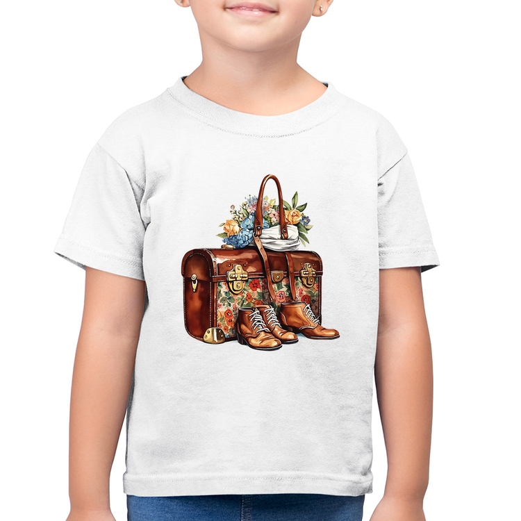 Camiseta Algodão Infantil Mala e Botas Retrô Flores - Branca