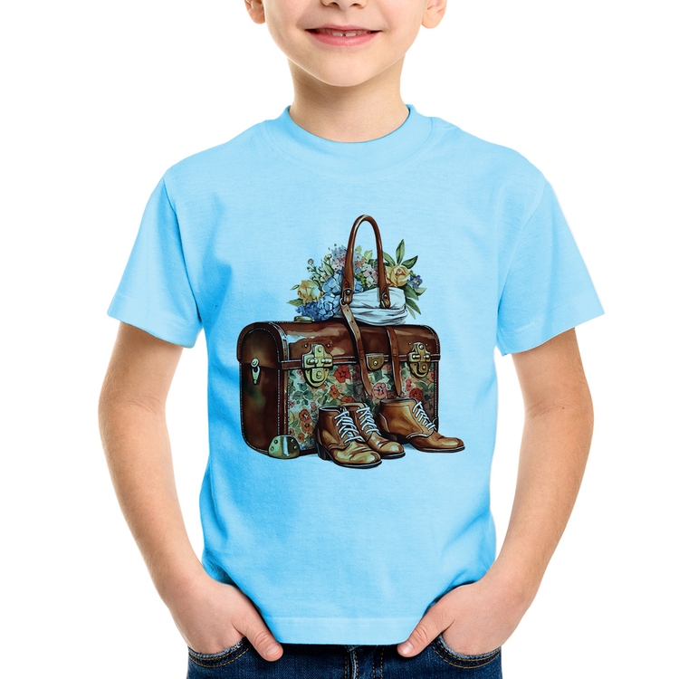 Camiseta Infantil Mala e Botas Retrô Flores - Azul Bebê