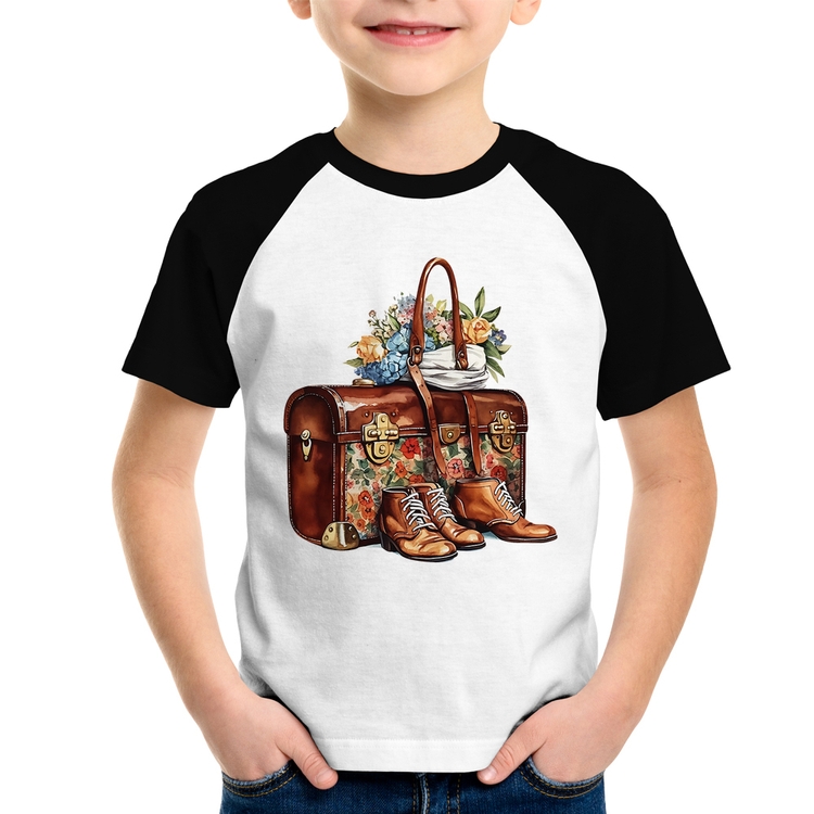 Camiseta Raglan Infantil Mala e Botas Retrô Flores