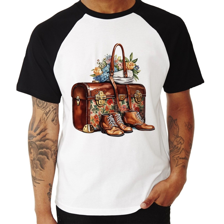 Camiseta Raglan Mala e Botas Retrô Flores