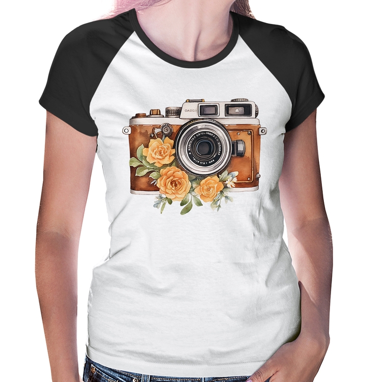 Baby Look Raglan Máquina Fotográfica Vintage e Flores