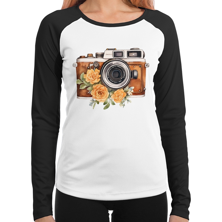 Baby Look Raglan Máquina Fotográfica Vintage e Flores Manga Longa