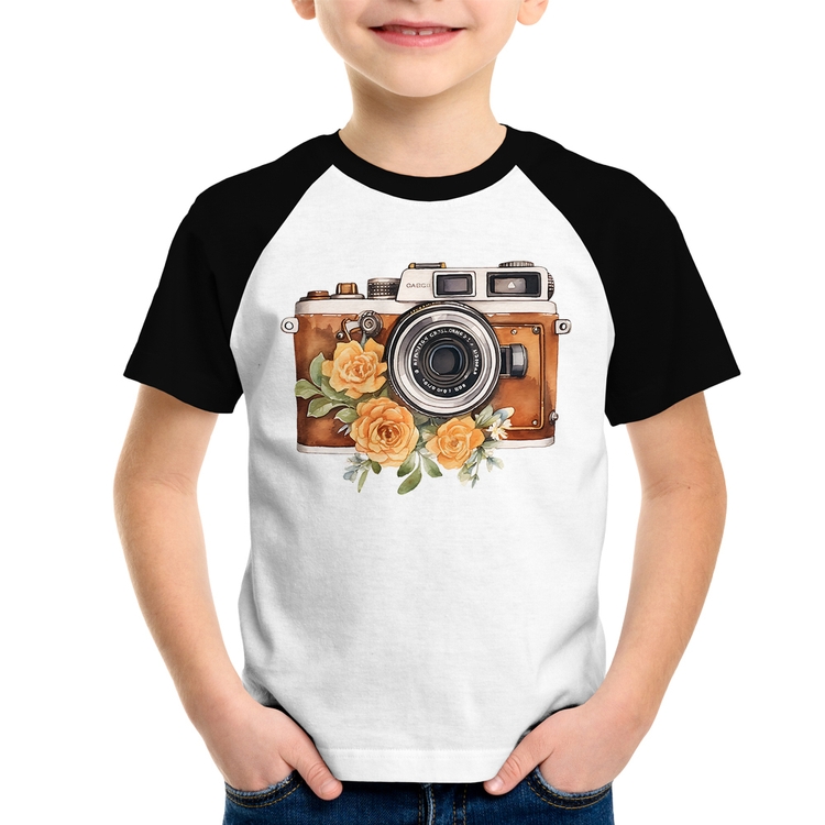 Camiseta Raglan Infantil Máquina Fotográfica Vintage e Flores