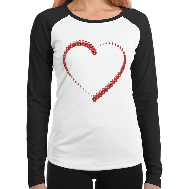 Baby Look Raglan Matrioska Coração Manga Longa