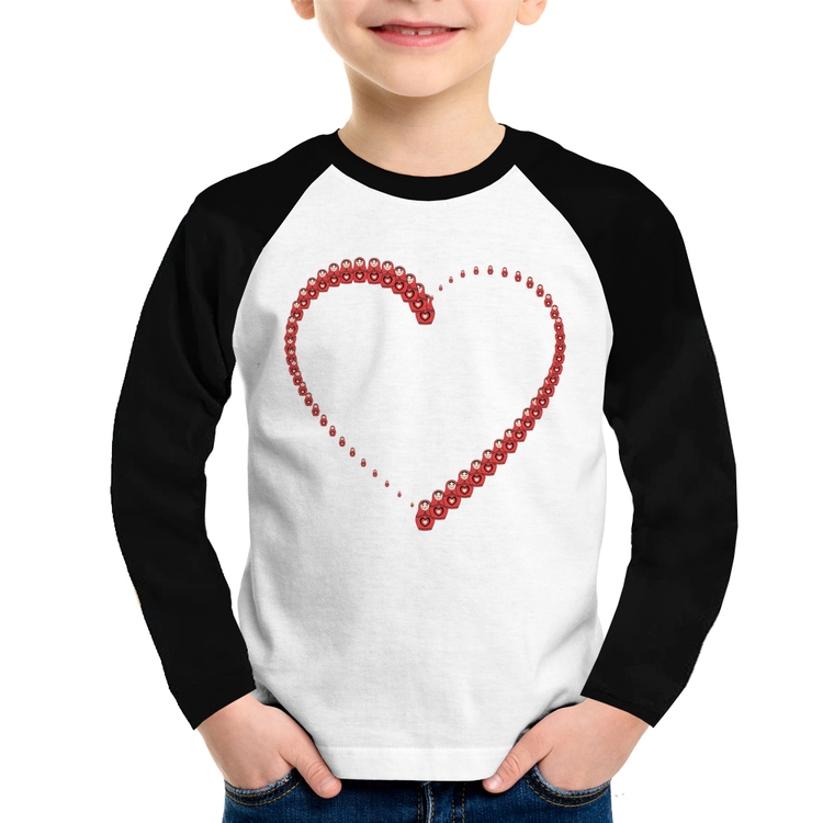 Camiseta Raglan Infantil Matrioska Coração Manga Longa