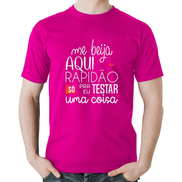 Camiseta Algodão Me beija aqui rapidão - Rosa