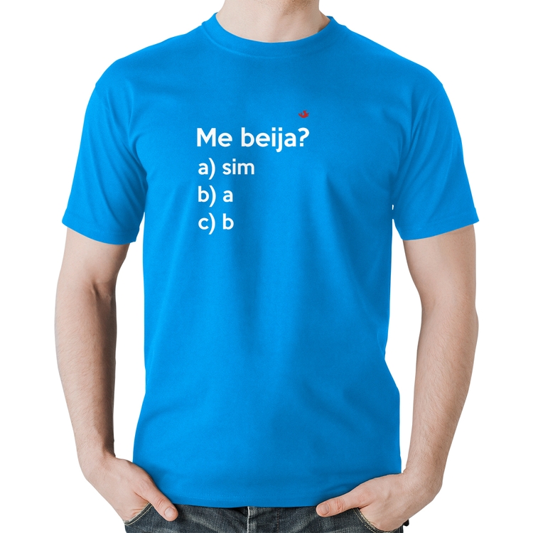 Camiseta Algodão Me beija? - Azul