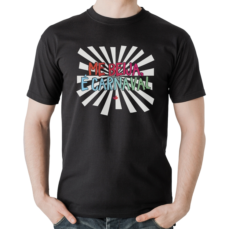 Camiseta Algodão Me beija, é carnaval