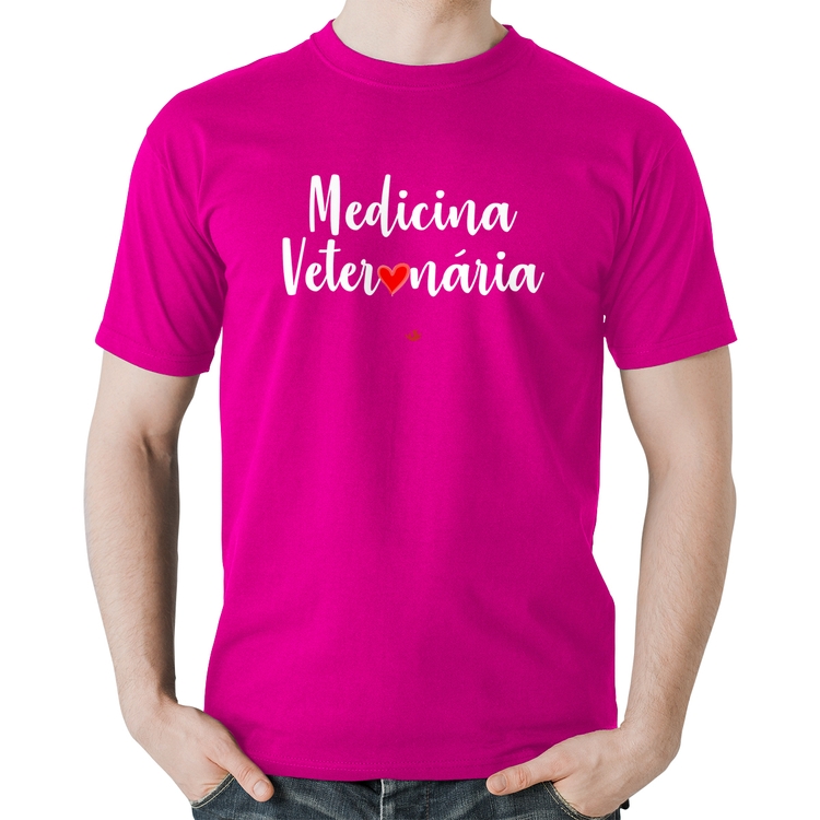 Camiseta Algodão Medicina Veterinária por amor - Rosa