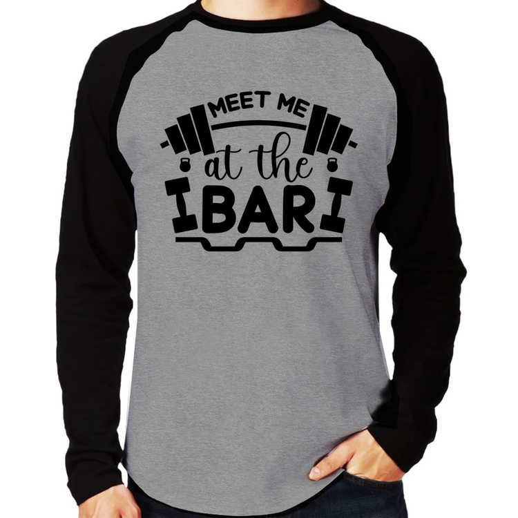 Camiseta Raglan Meet Me At The Bar Manga Longa - Cinza/Preto