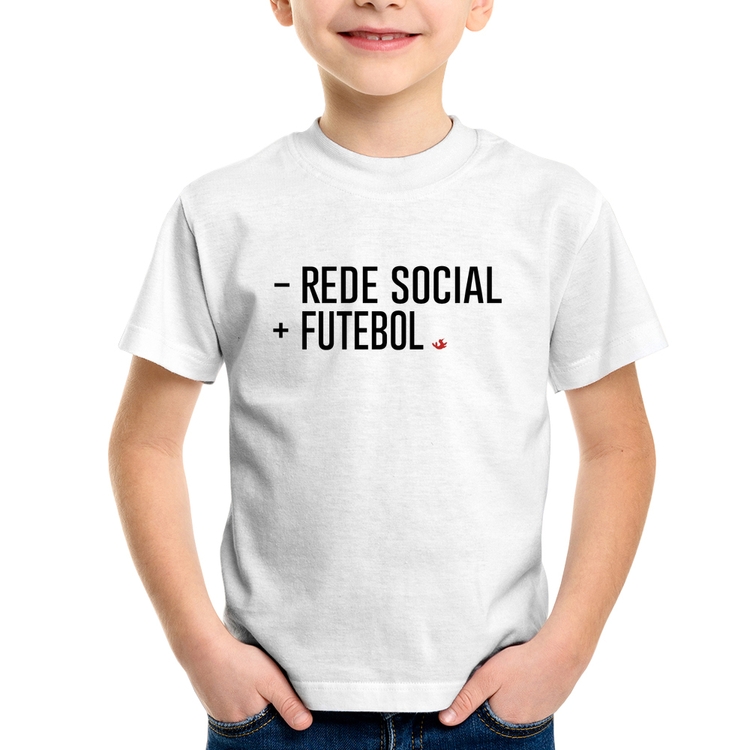 Camiseta Infantil Menos Rede Social, Mais Futebol
