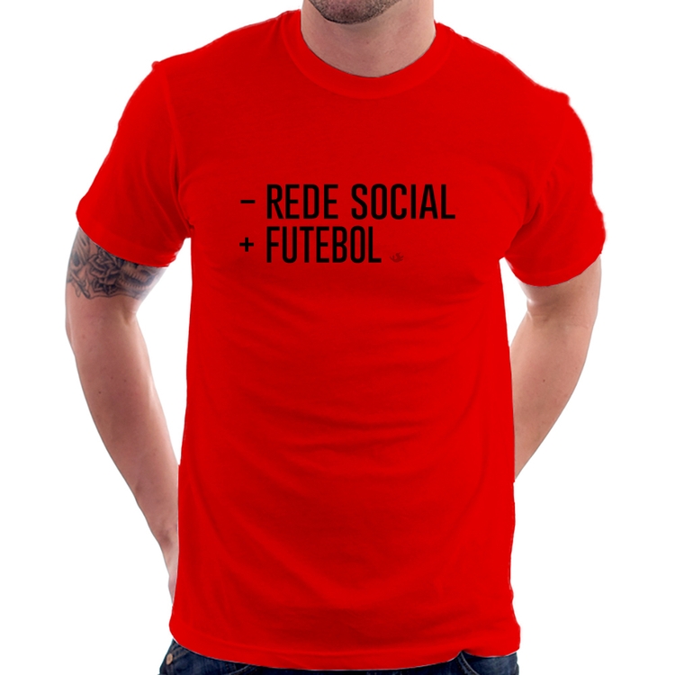 Camiseta Menos Rede Social, Mais Futebol - Vermelha