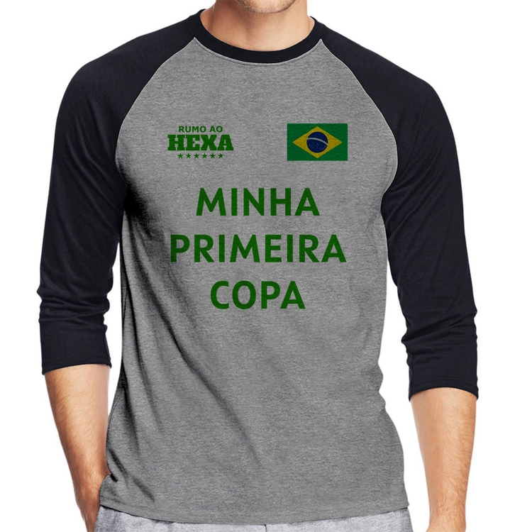 Camiseta Raglan Minha Primeira Copa do Mundo Manga 3/4 - Cinza/Preto
