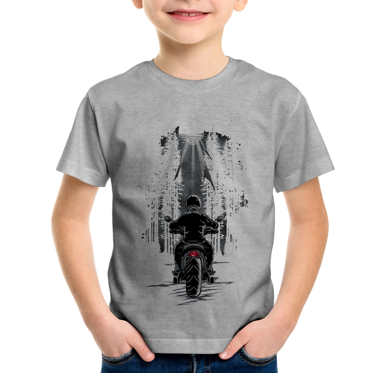 Camiseta Infantil Motociclista na floresta - Cinza
