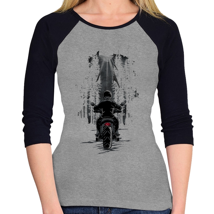 Baby Look Raglan Motociclista na floresta Manga 3/4 - Cinza/Preto