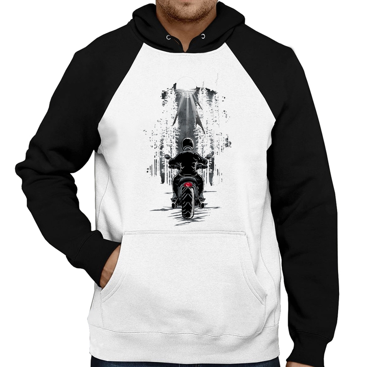 Moletom Motociclista na floresta