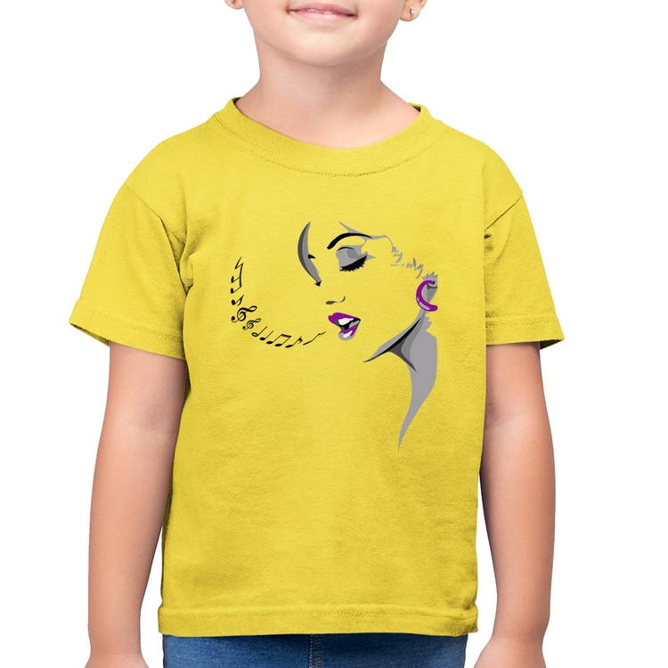 Camiseta Algodão Infantil Mulher Cantando - Amarelo Canário