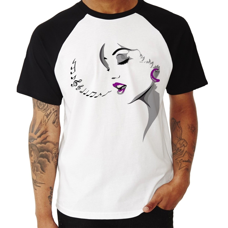 Camiseta Raglan Mulher Cantando