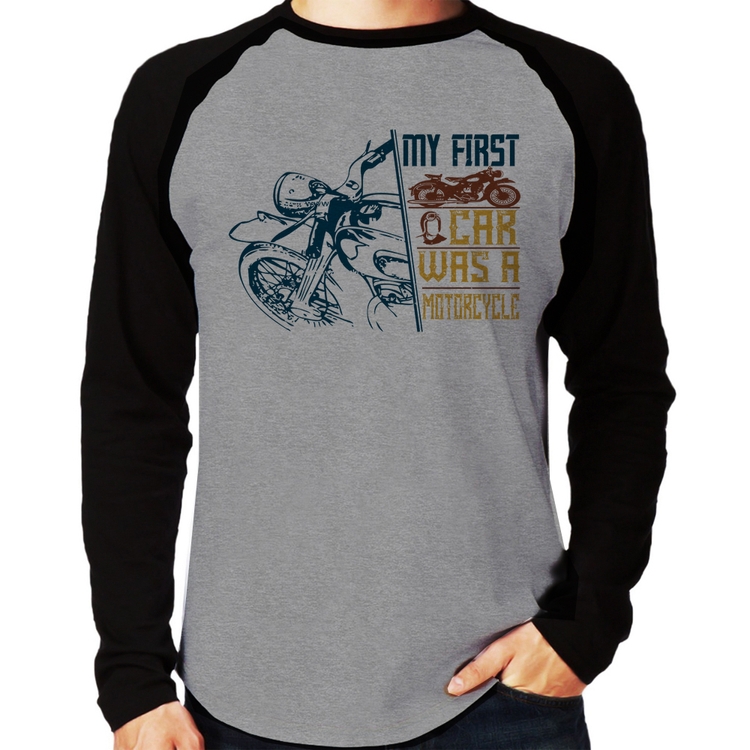 Camiseta Raglan My First Car Was A Motorcycle Manga Longa - Cinza/Preto