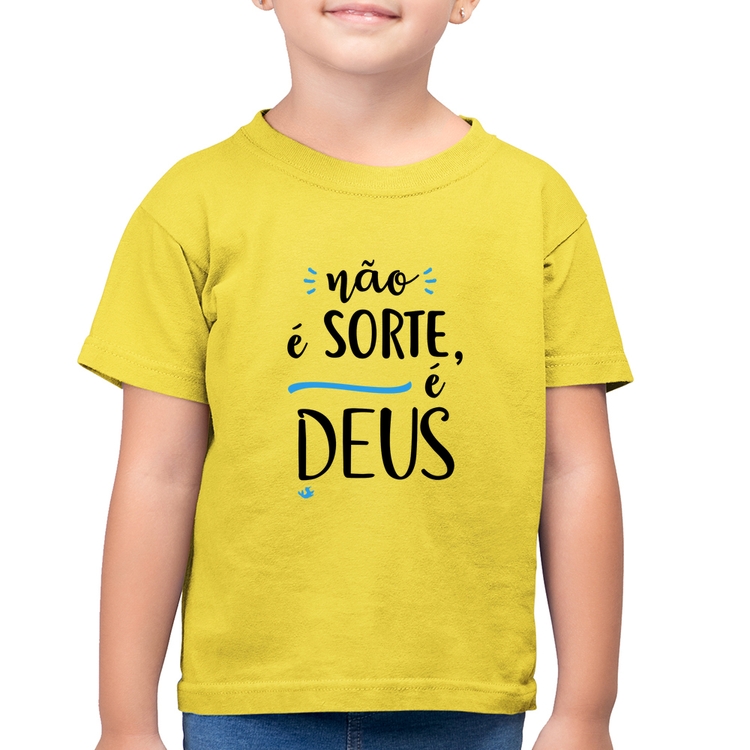 Camiseta Algodão Infantil Não é sorte, é Deus - Amarelo Canário
