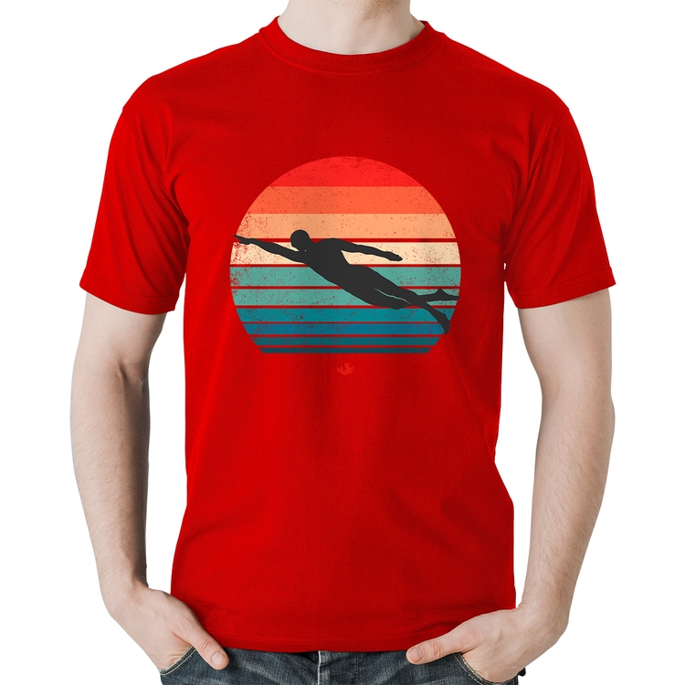 Camiseta Algodão Nadador Vintage Sunset - Vermelha