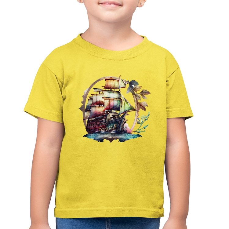 Camiseta Algodão Infantil Navio e Flores - Amarelo Canário