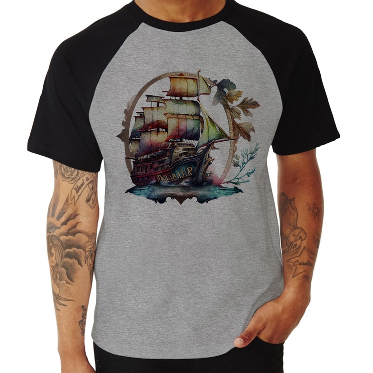 Camiseta Raglan Navio e Flores - Cinza/Preto