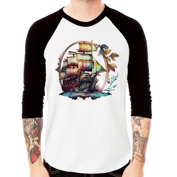 Camiseta Raglan Navio e Flores Manga 3/4