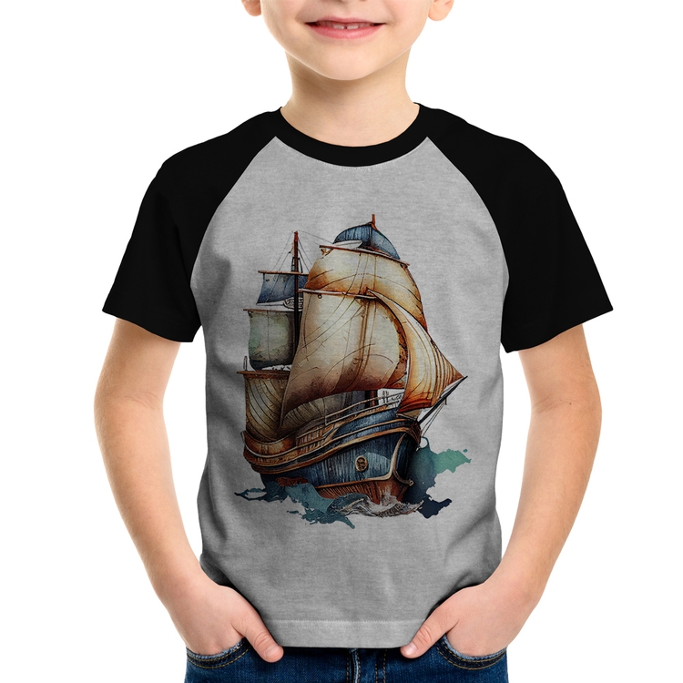 Camiseta Raglan Infantil Navio Vintage - Cinza/Preto