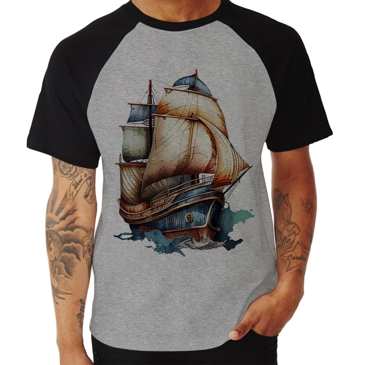 Camiseta Raglan Navio Vintage - Cinza/Preto