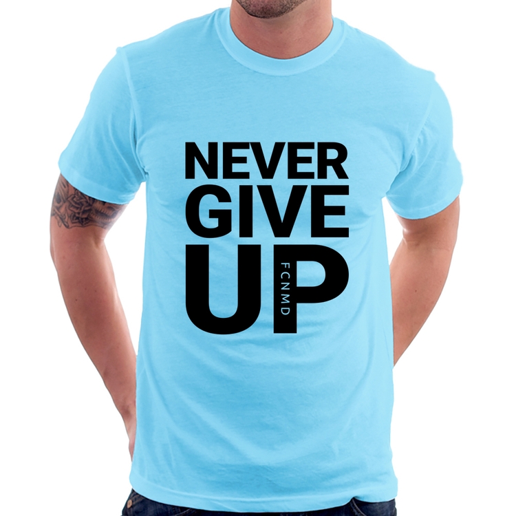 Camiseta Never give up - Azul Bebê