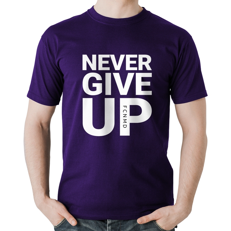 Camiseta Algodão Never give up - Roxa