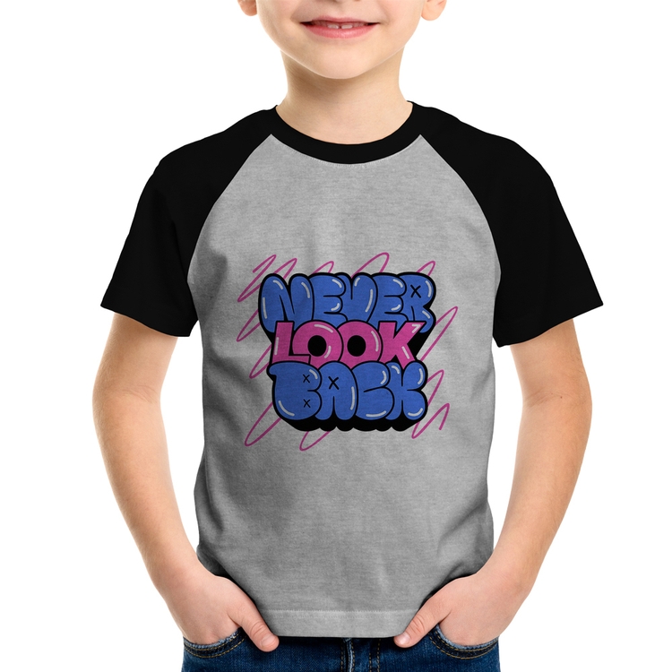 Camiseta Raglan Infantil Never look back - Cinza/Preto