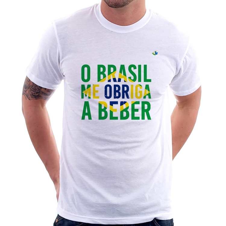 Camiseta O Brasil me obriga a beber