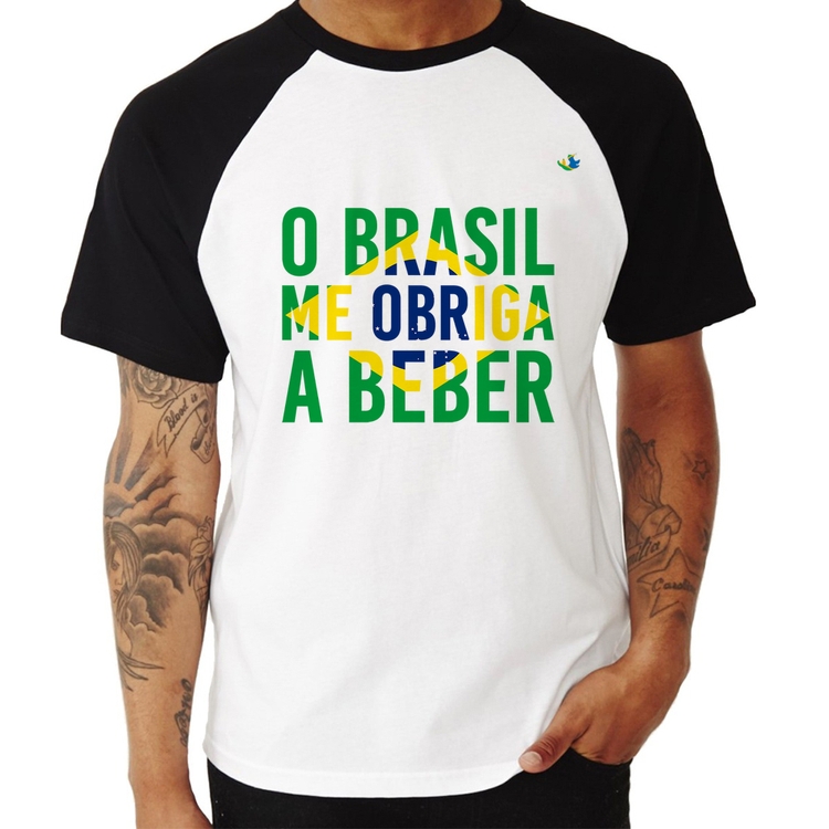 Camiseta Raglan O Brasil me obriga a beber