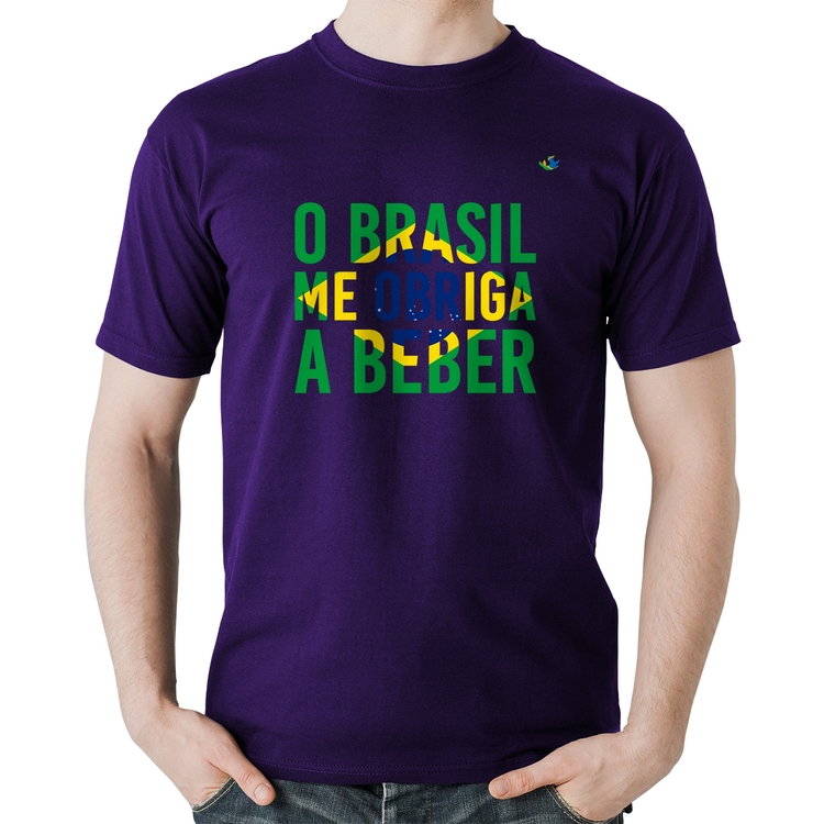 Camiseta Algodão O Brasil me obriga a beber - Roxa