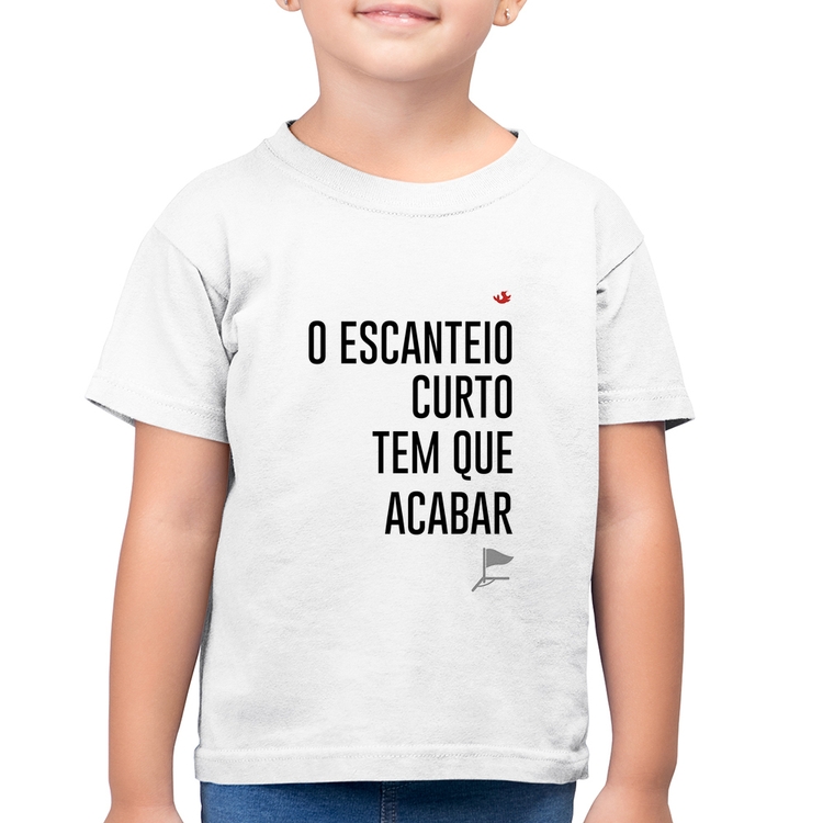 Camiseta Algodão Infantil O escanteio curto tem que acabar - Branca