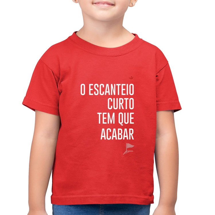 Camiseta Algodão Infantil O escanteio curto tem que acabar - Vermelha