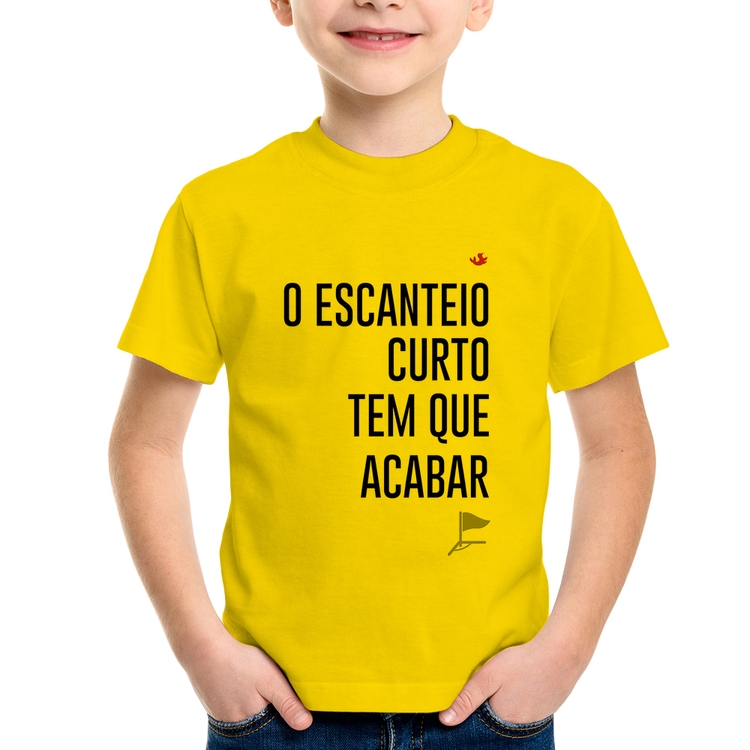 Camiseta Infantil O escanteio curto tem que acabar - Amarela