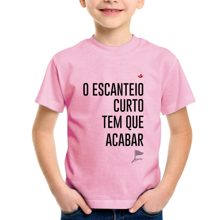 Camiseta Infantil O escanteio curto tem que acabar - Rosa Bebê