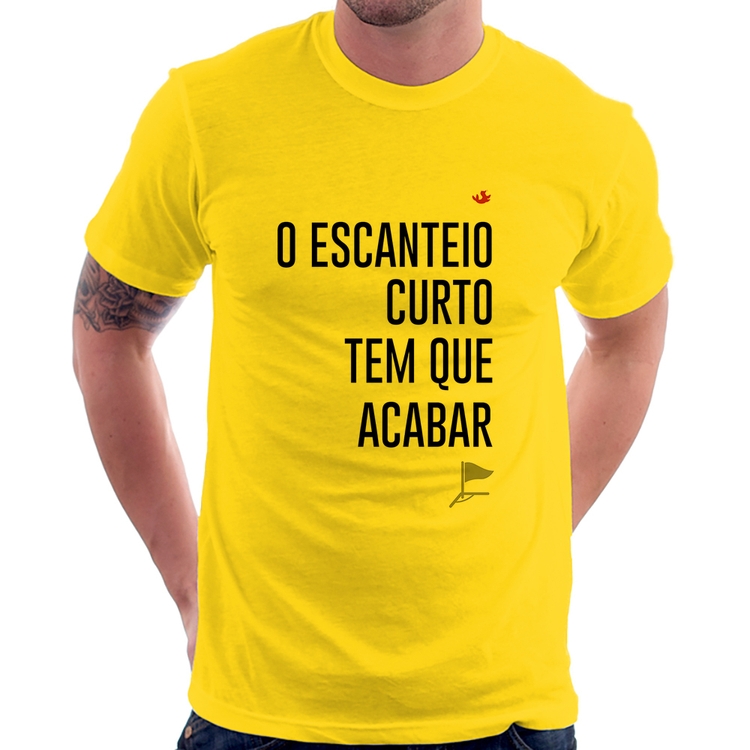 Camiseta O escanteio curto tem que acabar - Amarela