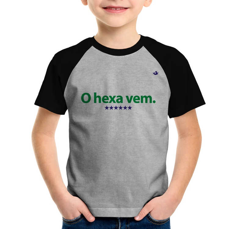Camiseta Raglan Infantil O hexa vem - Cinza/Preto