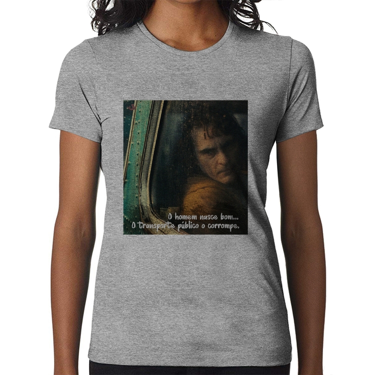 Baby Look O homem nasce bom, o transporte público o corrompe - Cinza