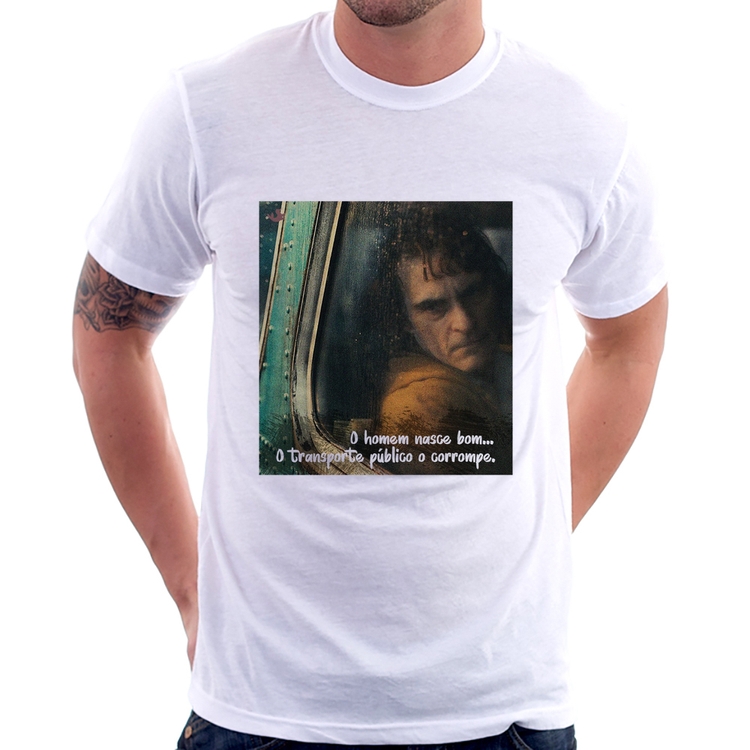 Camiseta O homem nasce bom, o transporte público o corrompe