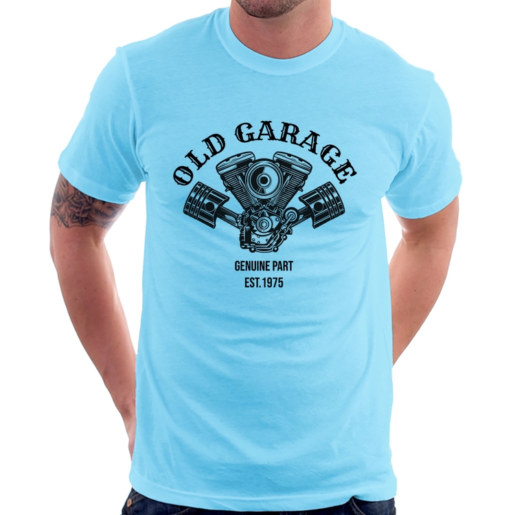 Camiseta Old Garage Genuine Part Est.1975 - Azul Bebê
