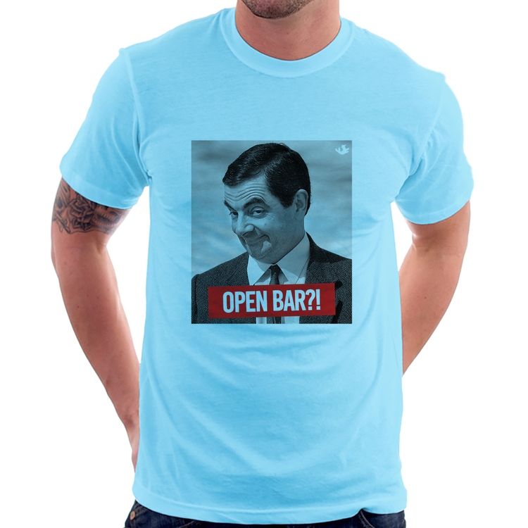 Camiseta Open Bar?! - Azul Bebê